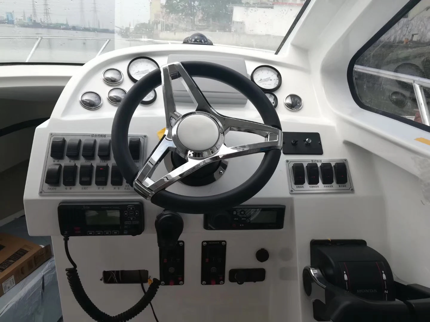 Barco Marinho Volante, TPU Genuíno, 350mm Eixo Polido, 3 Falou Prata, RV Yacht Camper, Acessórios Do Carro, Em Stock