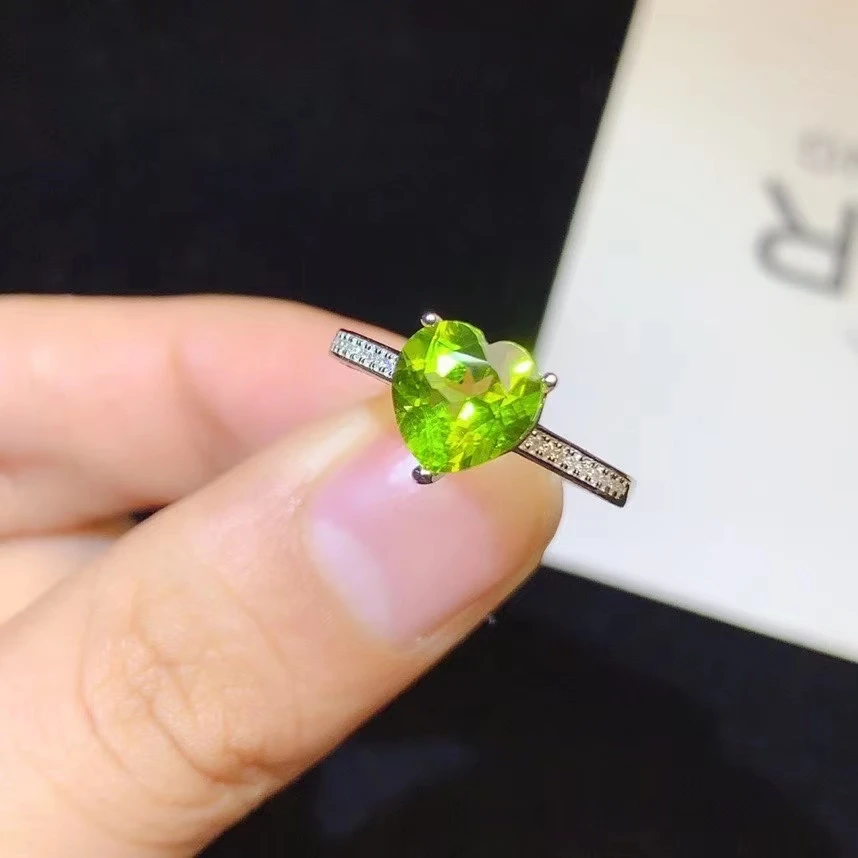 

Fashion Sterling Heart Gemstone Ring 8mm Natural Peridot Ring for Daily Wear 925 Silver Peridot Jewelry Gift for Girlfriend