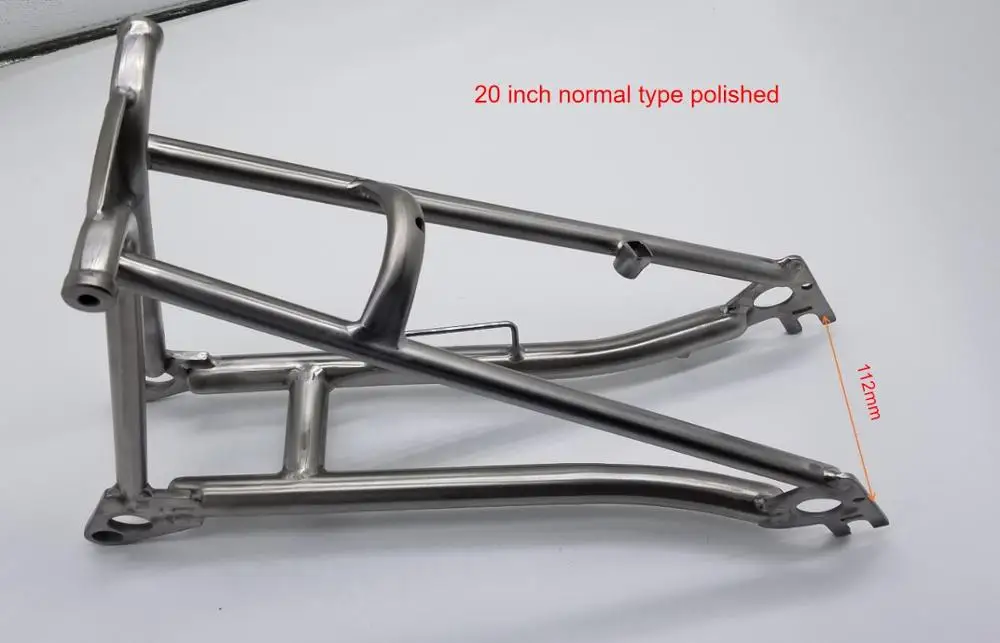チタン製リアトライアングルはブロンプトンバイクに適合、幅135mm
