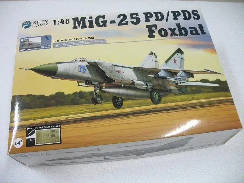 

Kitty Hawk 80119 1/48 MIG-25 P/PD Foxbat Assembly model New