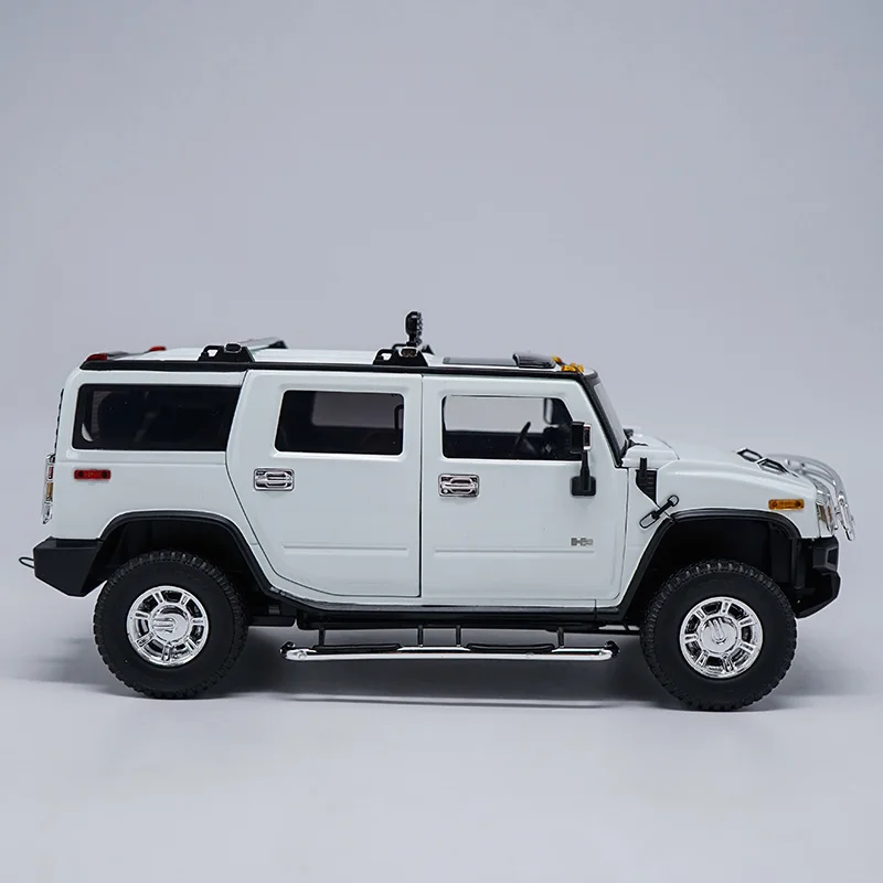 

1:18 highway61 Hummer H2 SUV Hummer Highway 61 alloy car model die-cast toy car collection display souvenir collection souvenir