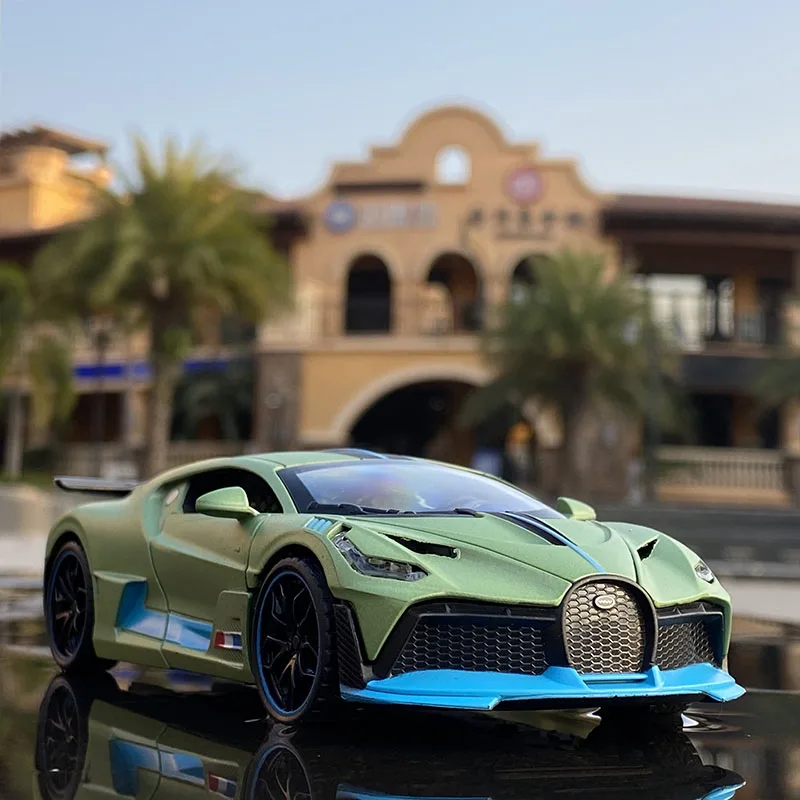 Modelo de coche deportivo de aleación Bugatti Veyron Divo, vehículo de juguete de Metal fundido a presión, simulación de luz de sonido, colección de