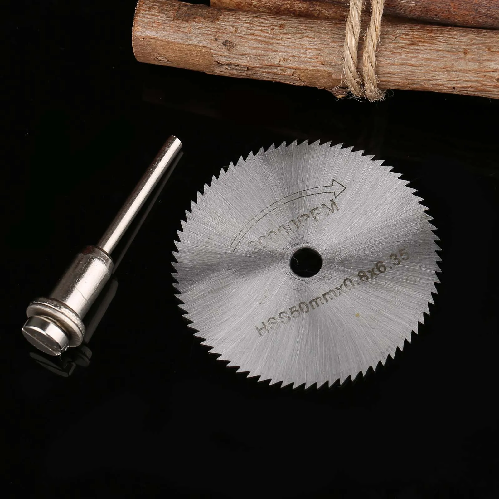 

1Pc 50mm HSS Rotary Circular Cutting Disc Saw Blades Cut Off Wheel 3.17mm Shank Mandrel Set for Wood Plastic Grinder Cutter Tool