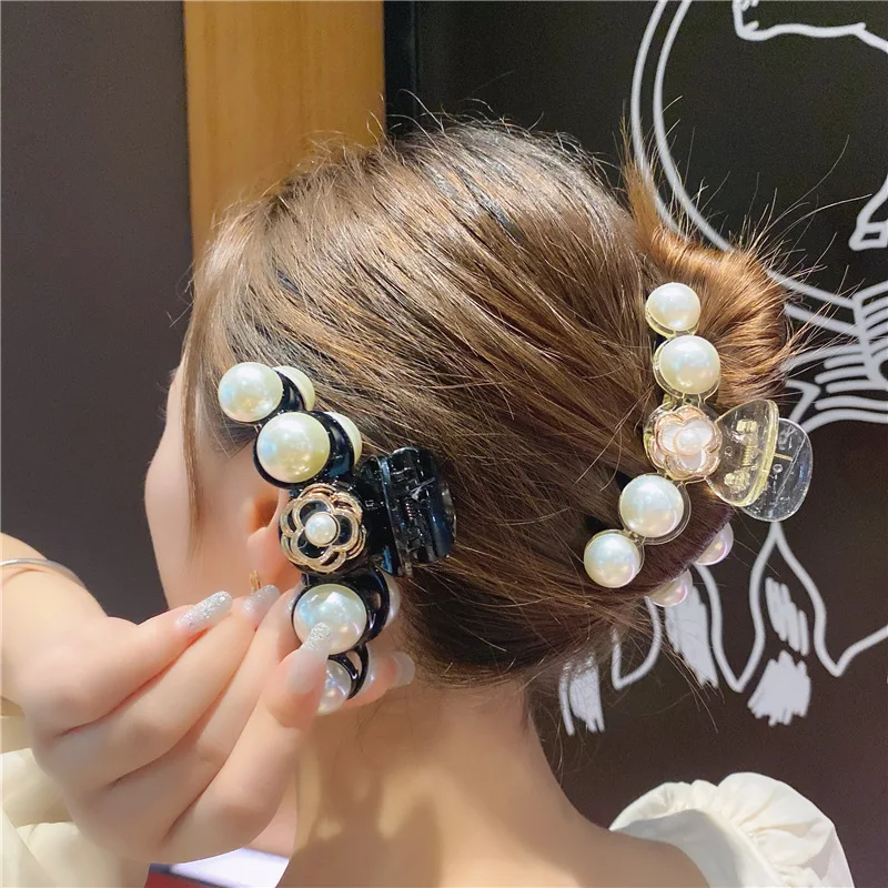 2024 New Korean Acrylic Pearl Hair Clamps Headdress Fashion Elegant Camellia Pearl Crown Hair Accessories Hair Crabs Wholesale image 2
