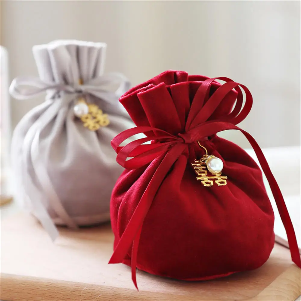 Luxury Packing Drawstring Velvet Pouch Sachet Gift Bag For Jewelry Wedding Candy Boxes With Pearl String Decor Favors Bags