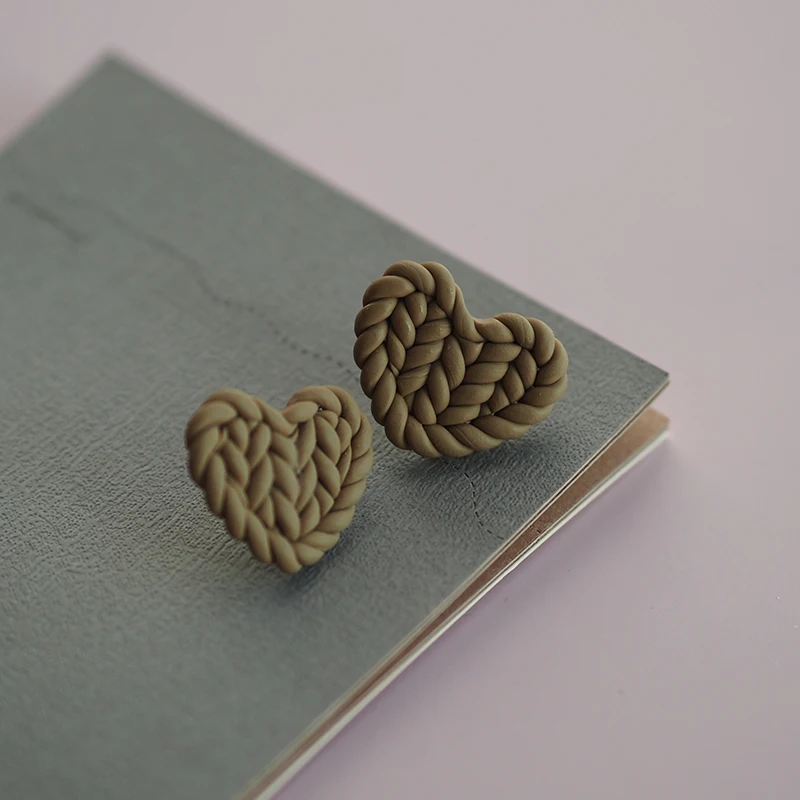 Cozy Knitted Texture Heart Studs Sweater Pattern Polymer Clay Earrings Small Love Heart Jewelry Handcrafted Sweet Daily Wear