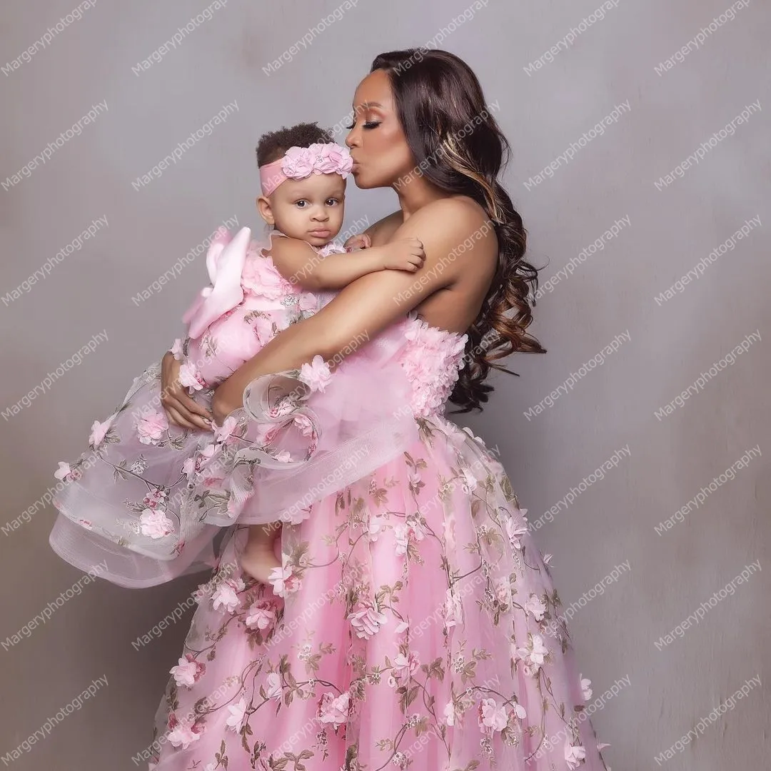 Luxury Embroidery Mother And Me Dresses For Photo   Shoot Ruffles Ball Gown Custom Made Floral Mom And Me   Dress