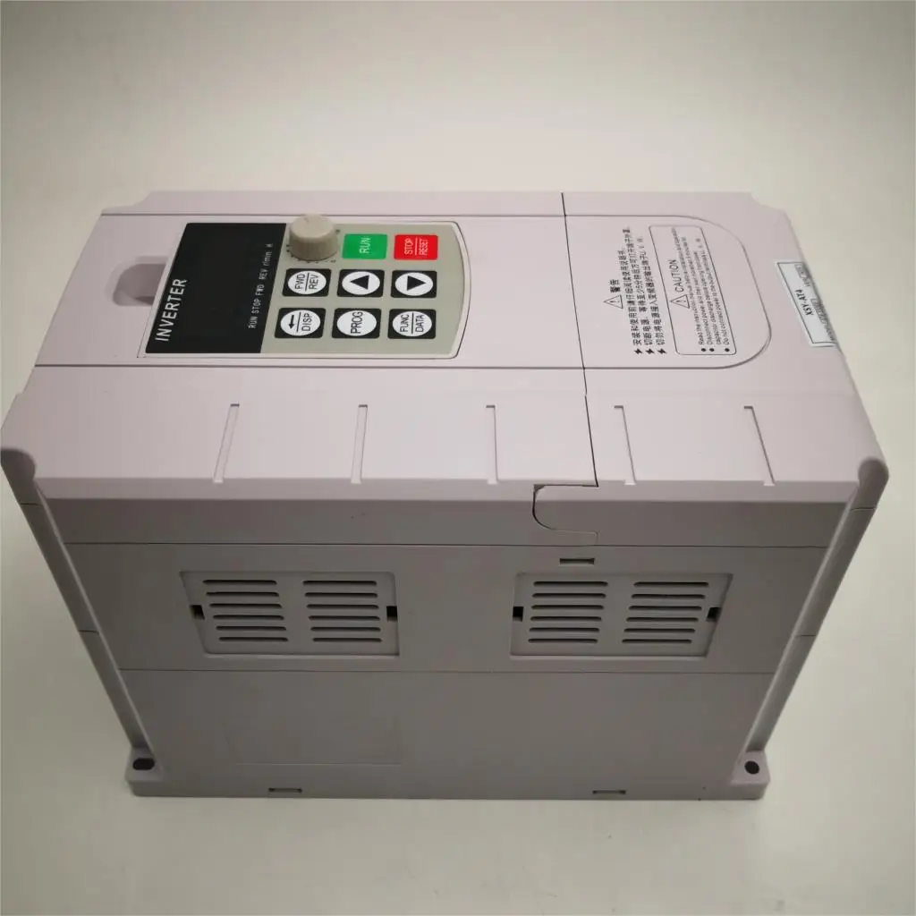 محول تردد سلسلة AT4، مدخل أحادي الطور 220 فولت، مخرج 380 فولت ثلاثي الطور، طاقة 4 كيلو وات/5.5 كيلو وات/7.5 كيلو وات #5