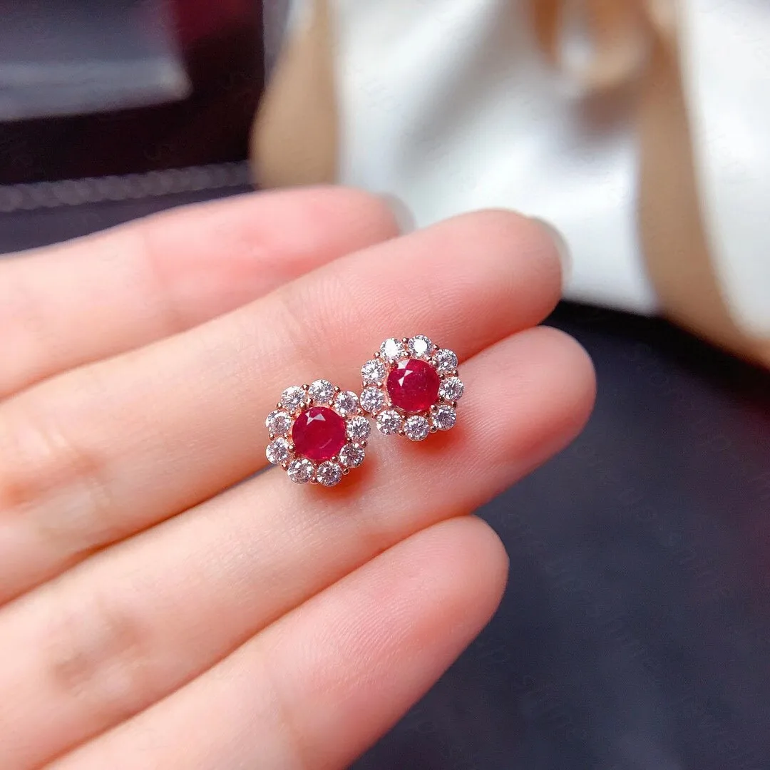 

New Ruby Stud Earrings 925 Silver Lady Stud Earrings Simple, Fresh and Cute