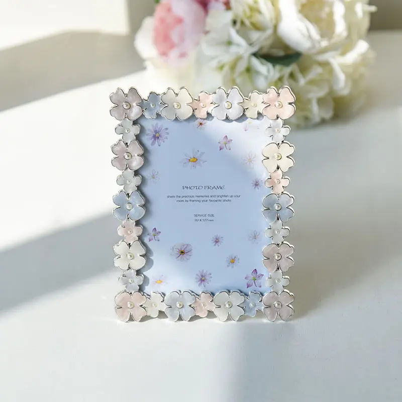 5 Inch Creative Four Petal Metal High-Grade Coloured drawing Photo Frame Duplex Wedding Photo Frame