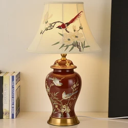 Świąteczny ręcznie haftowany klosz sroki sroka i kwiat ceramiczne lampy stołowe do salonu sypialnia na małżeństwo Home Decor