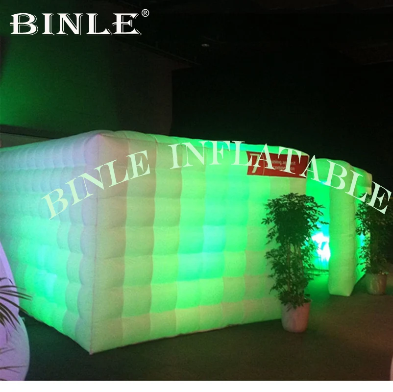 Moveable square shaped inflatable led wall for trade show LED lighting cube fence wall temporary office pod devider