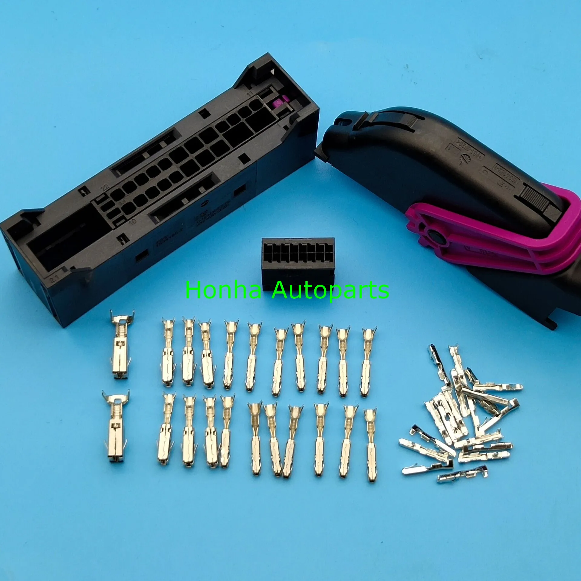 Free Shipping 38Pin Car Power plug Connector Amplifier plug 5K0 971 636/5K0 971 636 A wire harness