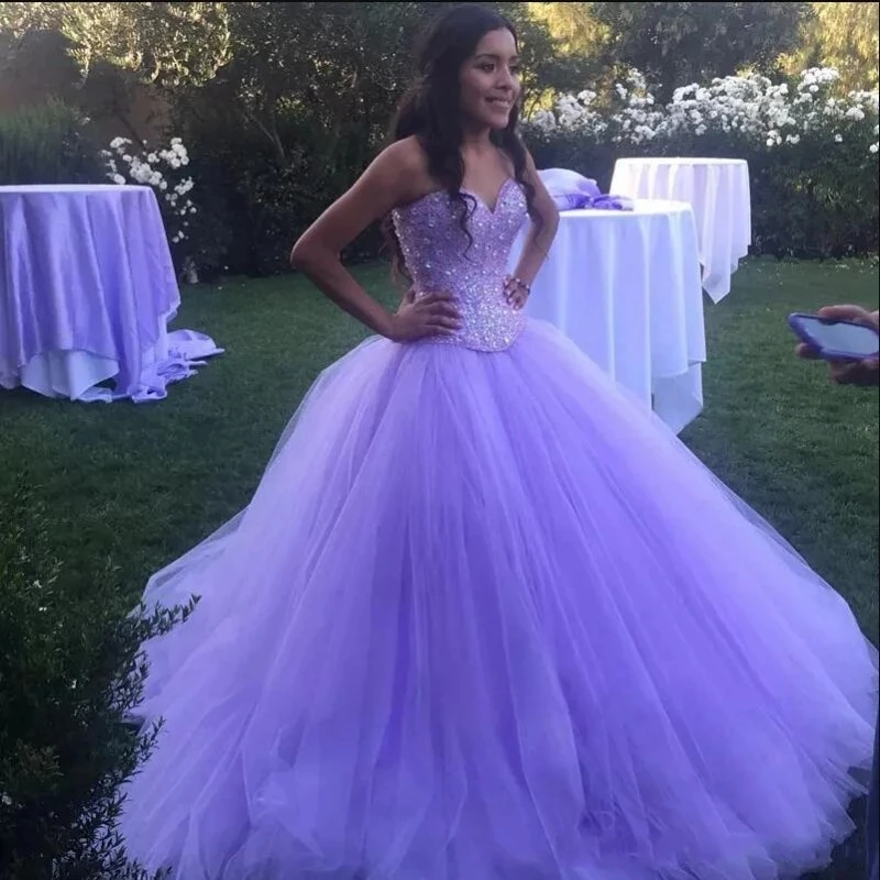 

Luxury Tulle Ball Gown Quinceanera Dresses Long Beaded Crystals Sweetheart Lavender 15 Year Vestidos De 15 Anos Sweet 16 Dresses