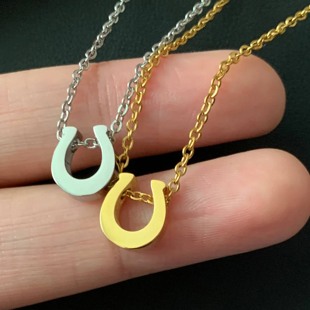 Stainless Steel Simple Glossy Horseshoe Shape Pendants Necklaces for Women Men Trendy U Geometric Chain Choker Charm Necklaces