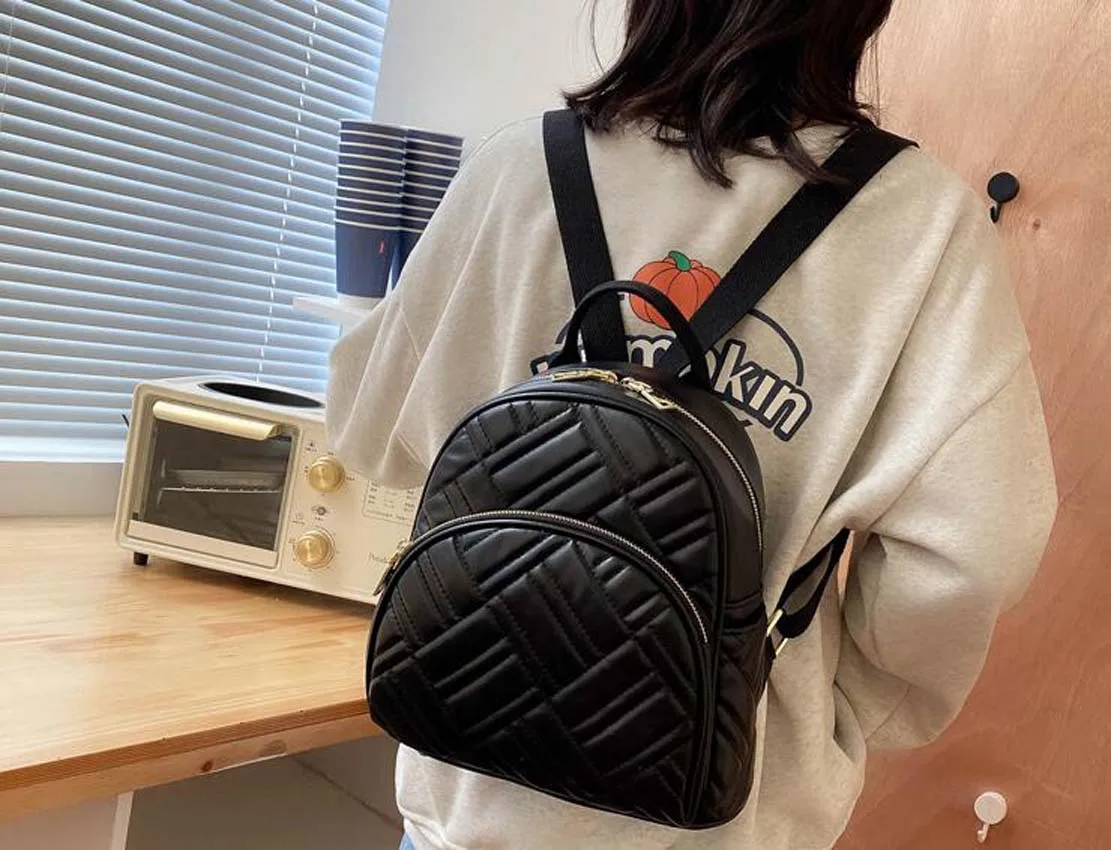 

Hot sale Wholesale New fashion new style pu leather backpack women's casual small Diamond Lattice Double shoulder bags