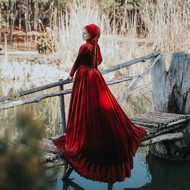 Robe de soirée à col haut en dentelle perlée, caftan, velours africain, arabe, robe de bal musulmane, couleur bordeaux