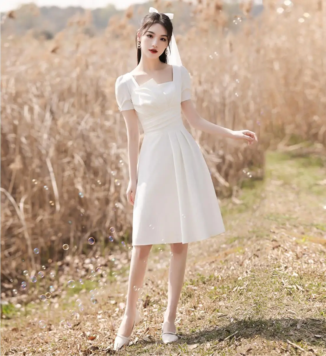 Square Neck Simple Satin Wedding Dresses Elegant A Line Puff Short Sleeves Knee Length Modest Garden Bridal Gown SWD046