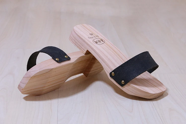 Women\'s Wood Slides Anti-Slip Flat Heel Summer Sandals Causal Beach Slippers Japan Geta Cosplay Shoes