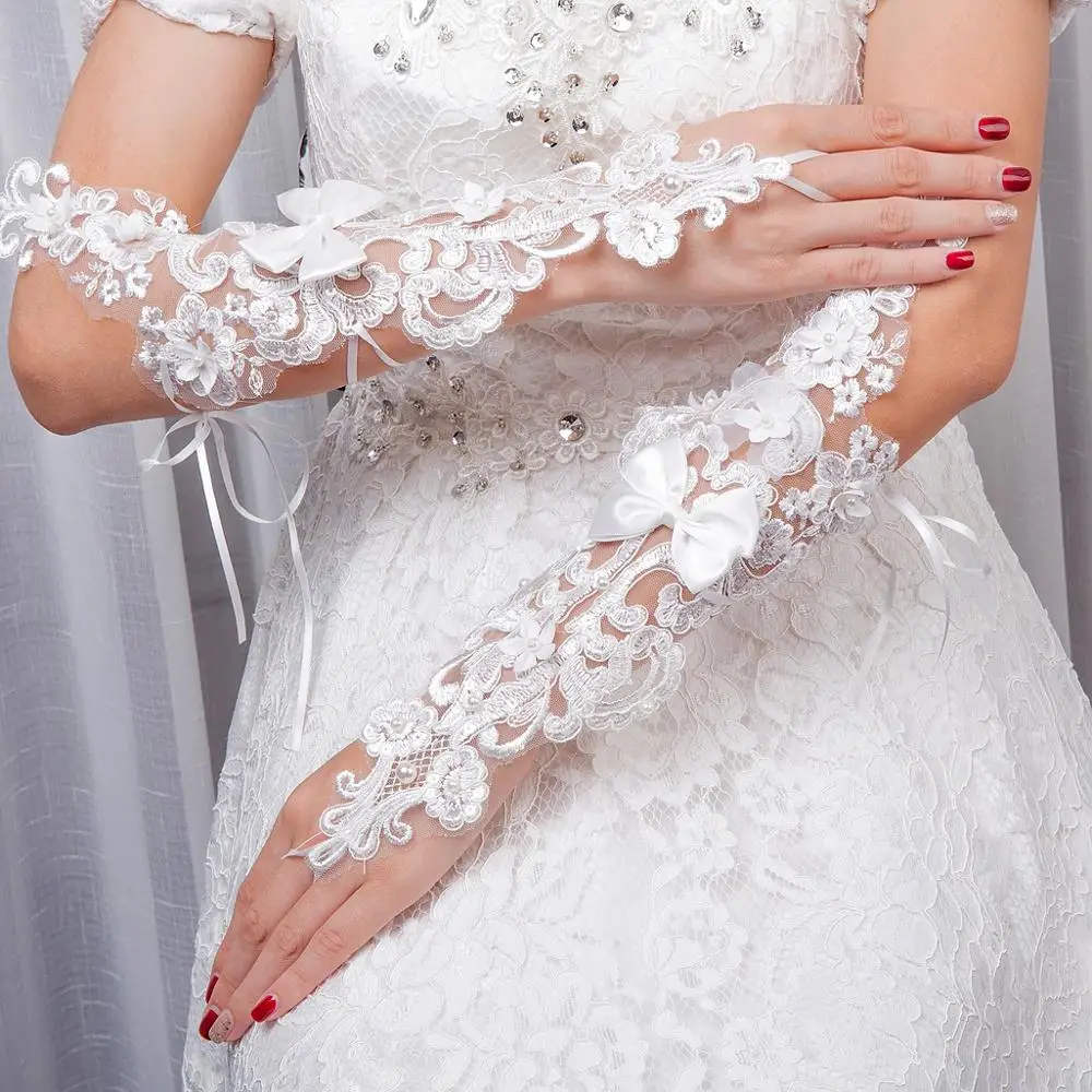 JaneVini 2019 Novo e Elegante Branco de Noiva Luvas de Renda Sem Dedos Cotovelo Comprimento Apliques Pérolas Longo Mulheres Partido Acessórios Do Casamento