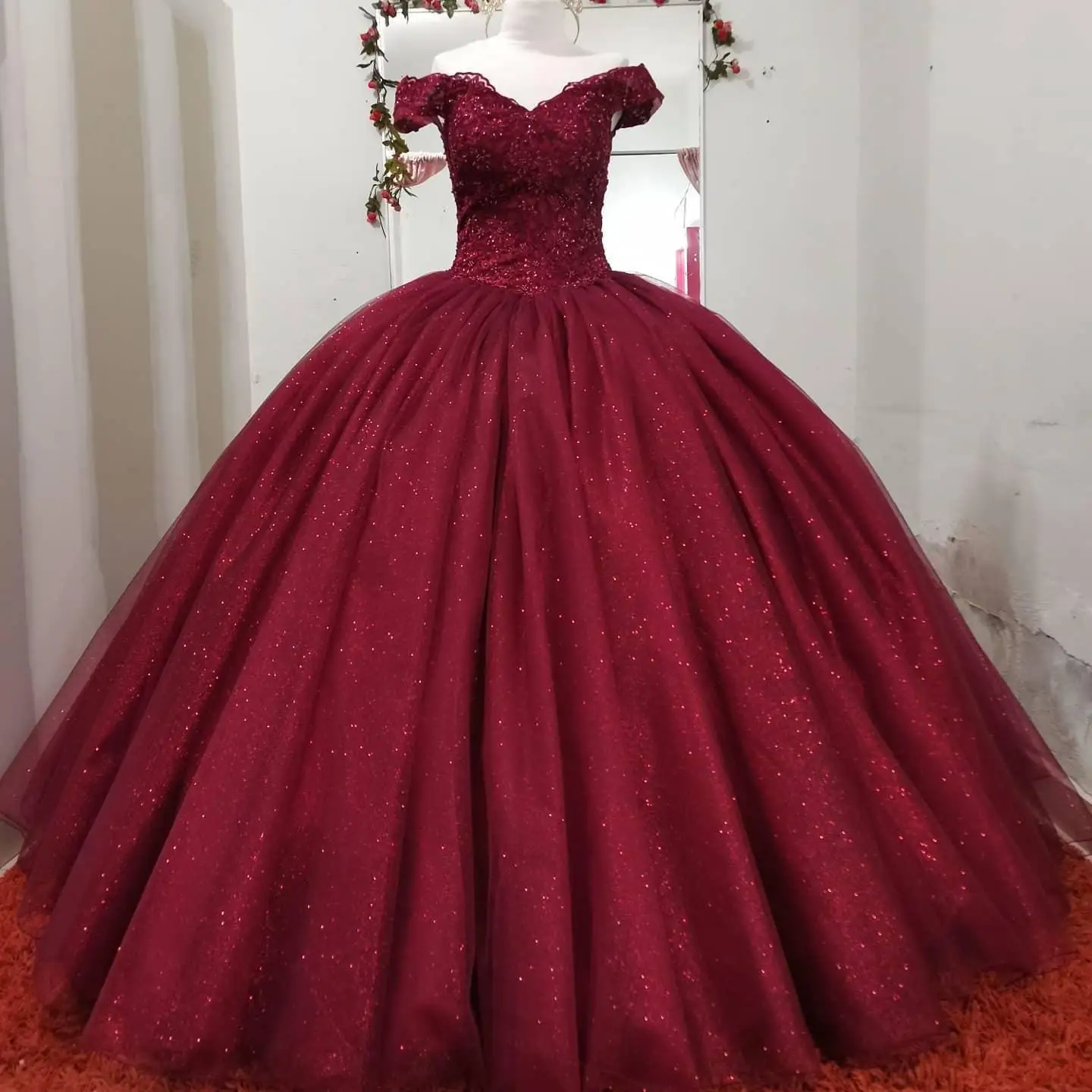 ANGELSBRIDEP błyszczące burgundowe sukienki Quinceanera błyszczące tiulowe aplikacje tiul Vestidos De 15 Años Party suknie urodzinowe gorset