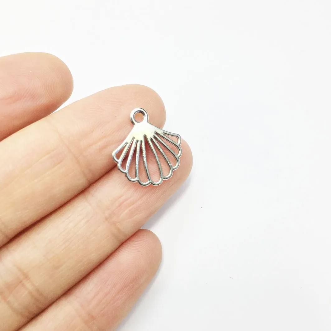 Eruifa 20pcs 16*18mm Tiny Flat Shell Zinc Alloy  Charms Pendant  Jewelry DIY Handmade 2 Colors