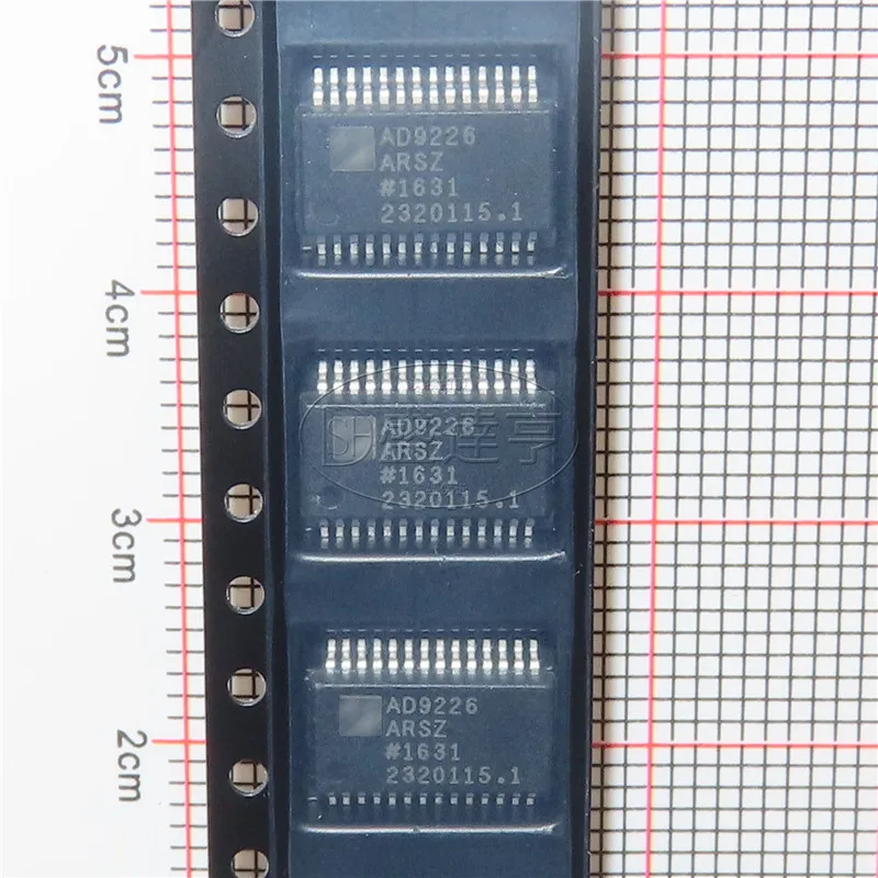 AD9226ARSZ  analog-digital converter - ADC  SSOP-28