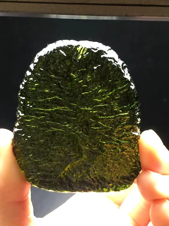 

Hot Sale A++ Natural Moldavite green aerolites crystal stone pendant energy apotropaic 15g-20g/ lot+ free rope Unique Necklace