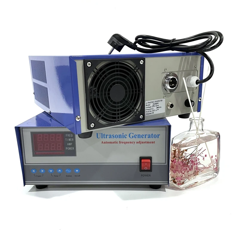 28KHZ 2400W Digital Ultrasonic Cleaning Generator For Cleaning U Tube Bundles