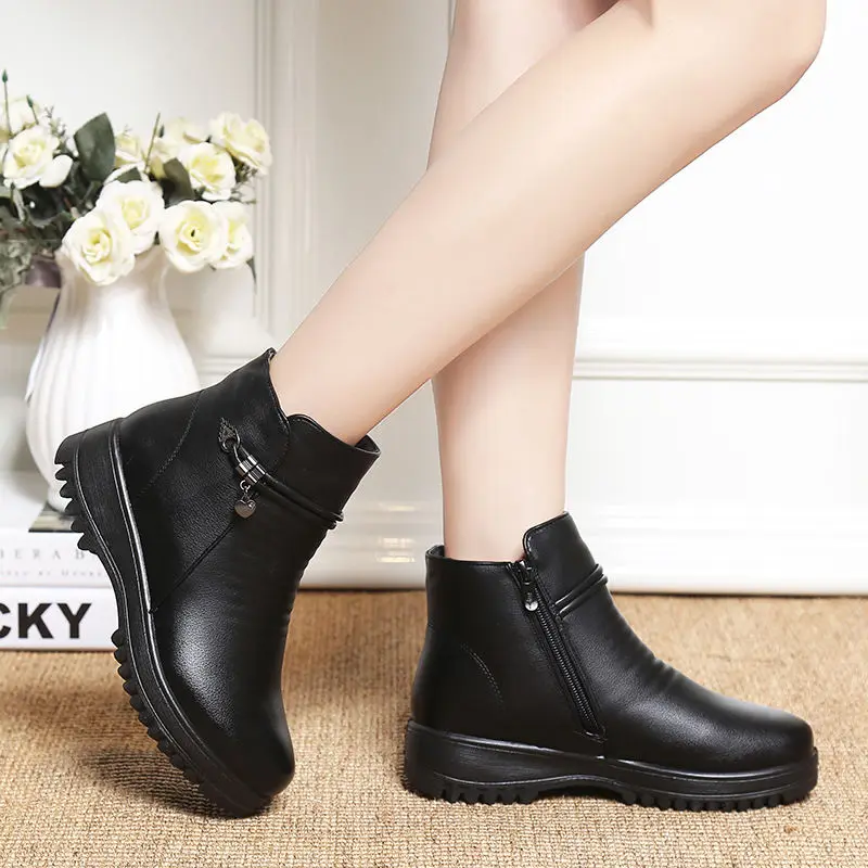 Solid Black Women Snow Boots Metal Classic Furry Winter Shoes Female Ankle Boots Plus Size 4.5-10.5 Ladies Leather Booties