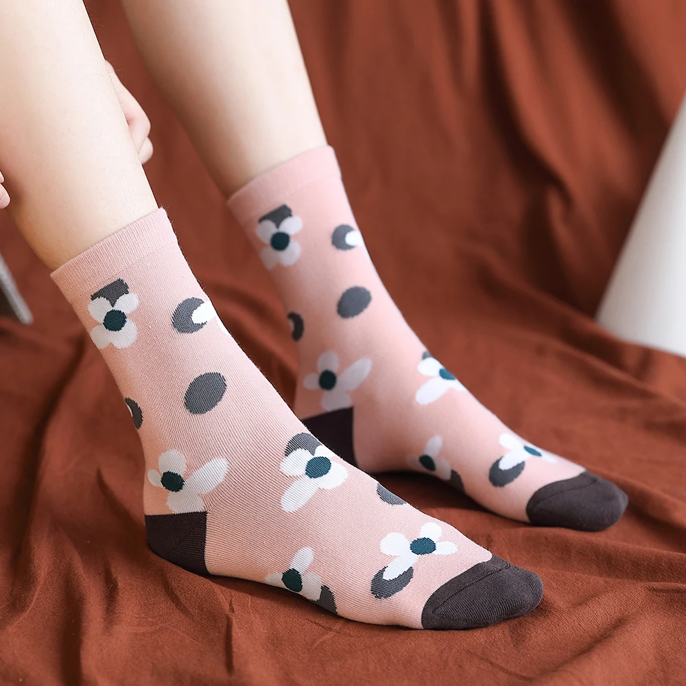 Salina Women's Cotton Socks Winter Spring New Year Variety of Colors Art Flower Pattern Leisure Sports Comfortable Fashion