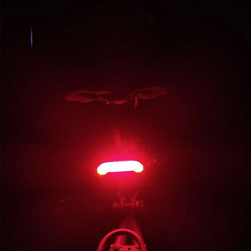 Fanale posteriore per bici fanale posteriore per bicicletta ricaricabile USB Ultra luminoso, torcia di sicurezza per ciclismo a LED ad alta intensità rossa