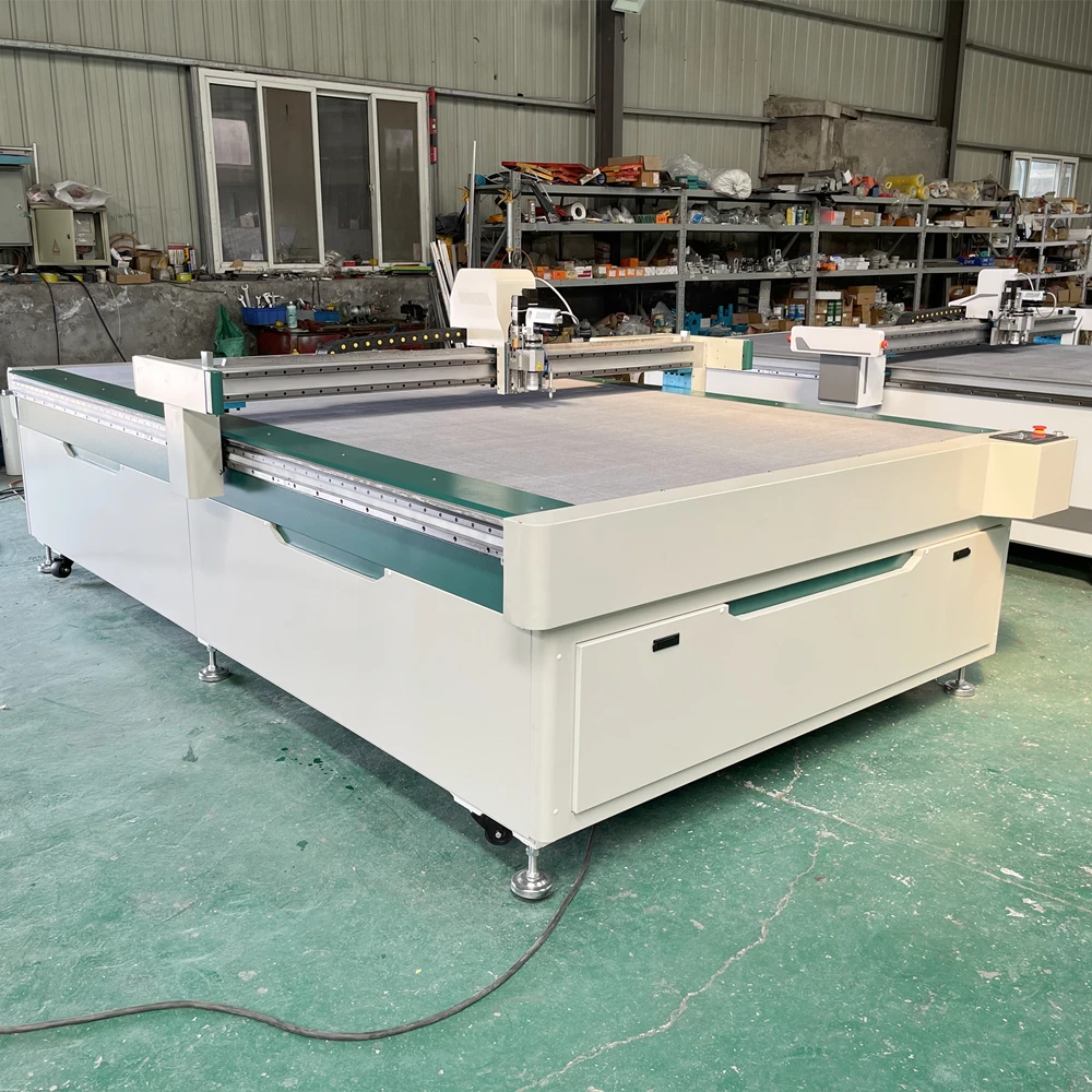 

ROBOTEC Manufacture 1625 Oscillating Knife Cutting Machine Foam/Fabric/Carton Box Cutting Machine With Creasing Wheels