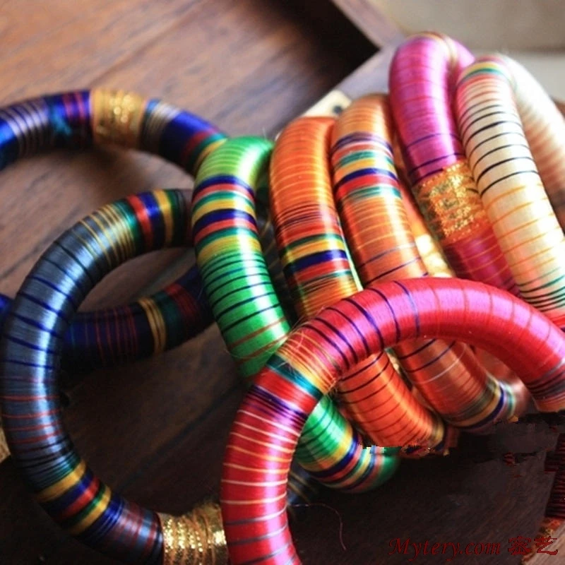 

Mix 10PCS Indian Colorful Silk-wrapped Plastic Cute Bangles Bollywoode Fashion Dancing Wristband BB-239