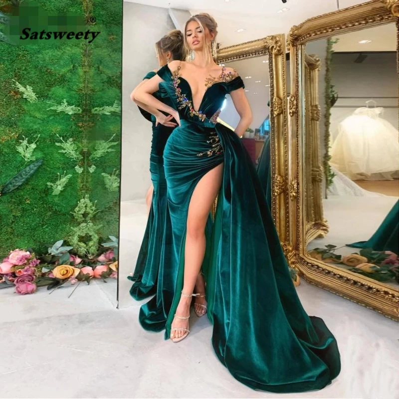 Dark green Saudi Arabic Evening Dresses deep v neck Luxury Crystal Beading Velour Dubai Prom Gown High Slit Formal Party Dress