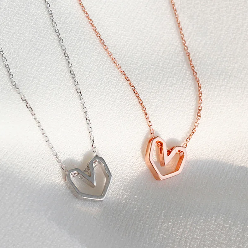 

2021 New Style Geometry Rose Gold Plated Heart Necklace 2021 Charm Sexy Women Clavicular Chain for Women Party Jewelry Gift