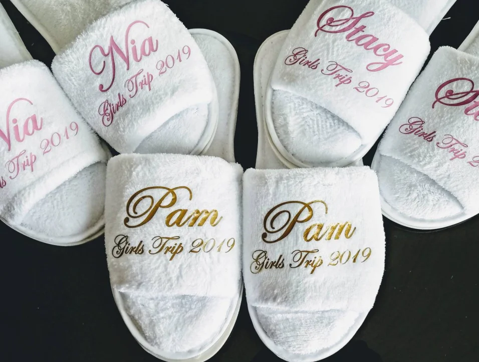 

custom Monogrammed bride Wedding Slippers bridal party Gifts ,Personalised maid of honor Open Toes slippers Durable Rubber