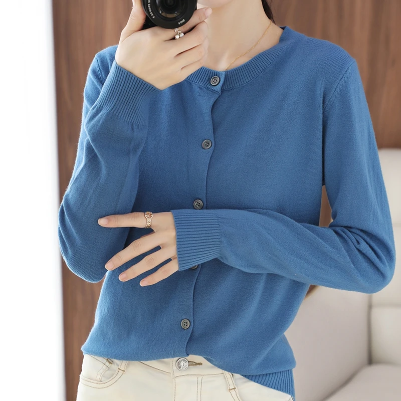 2022 Spring And Autumn New Hot Sale Women's Round Neck Knit Cardigan Short Jacket Pure Color Simple And Exquisite Small Cardigan