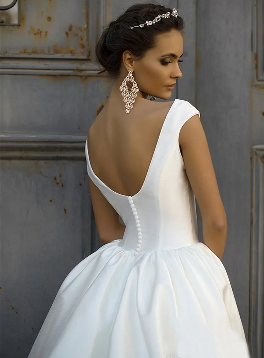 Robe de mariée trapèze en Satin mat, col haut, sans décoration, Simple, élégante, avec traîne, 2021