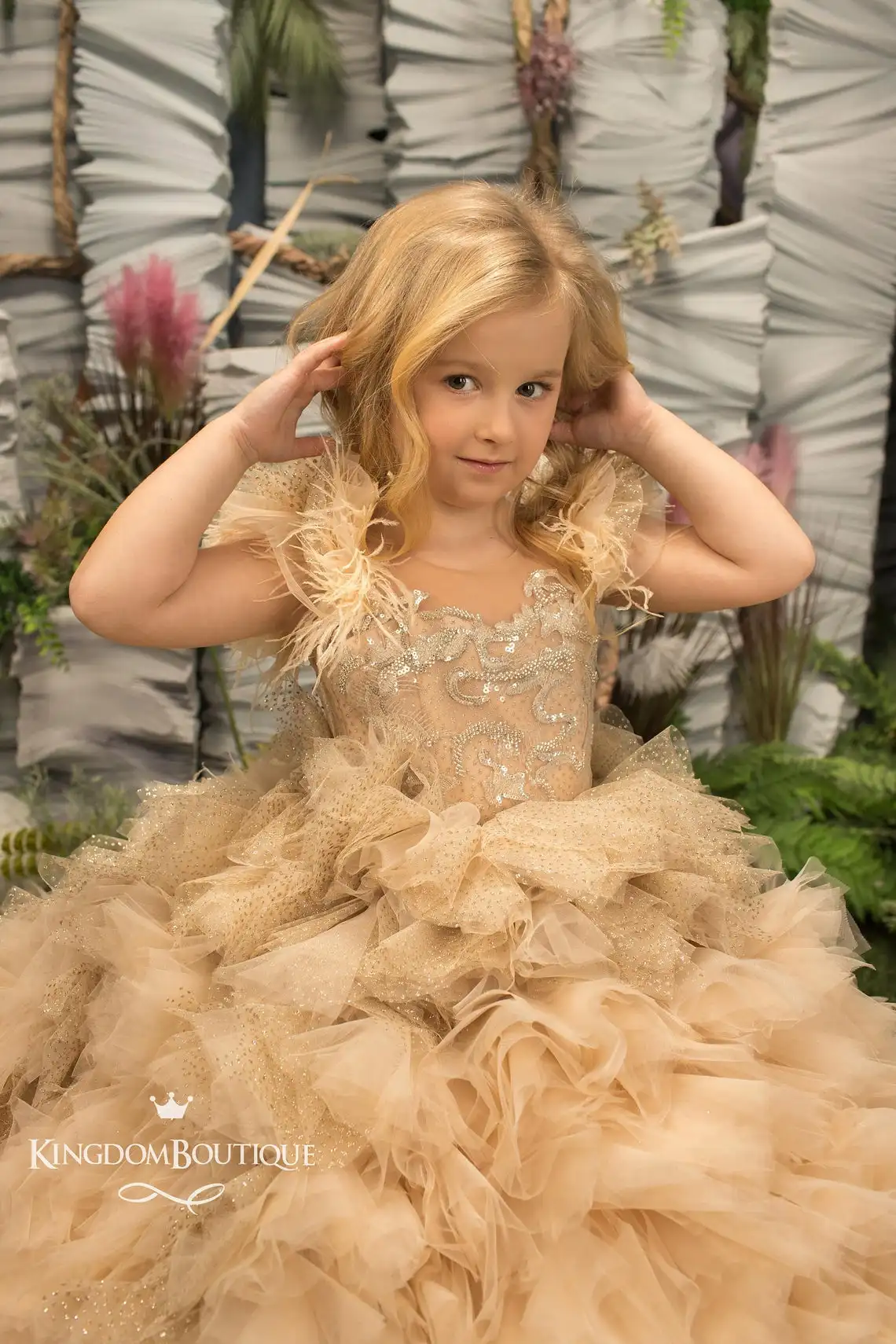 Robe de bal à plumes pour filles, robes de mariage à volants en dentelle perlée à plusieurs niveaux, vêtements de concours pour enfants, 2021