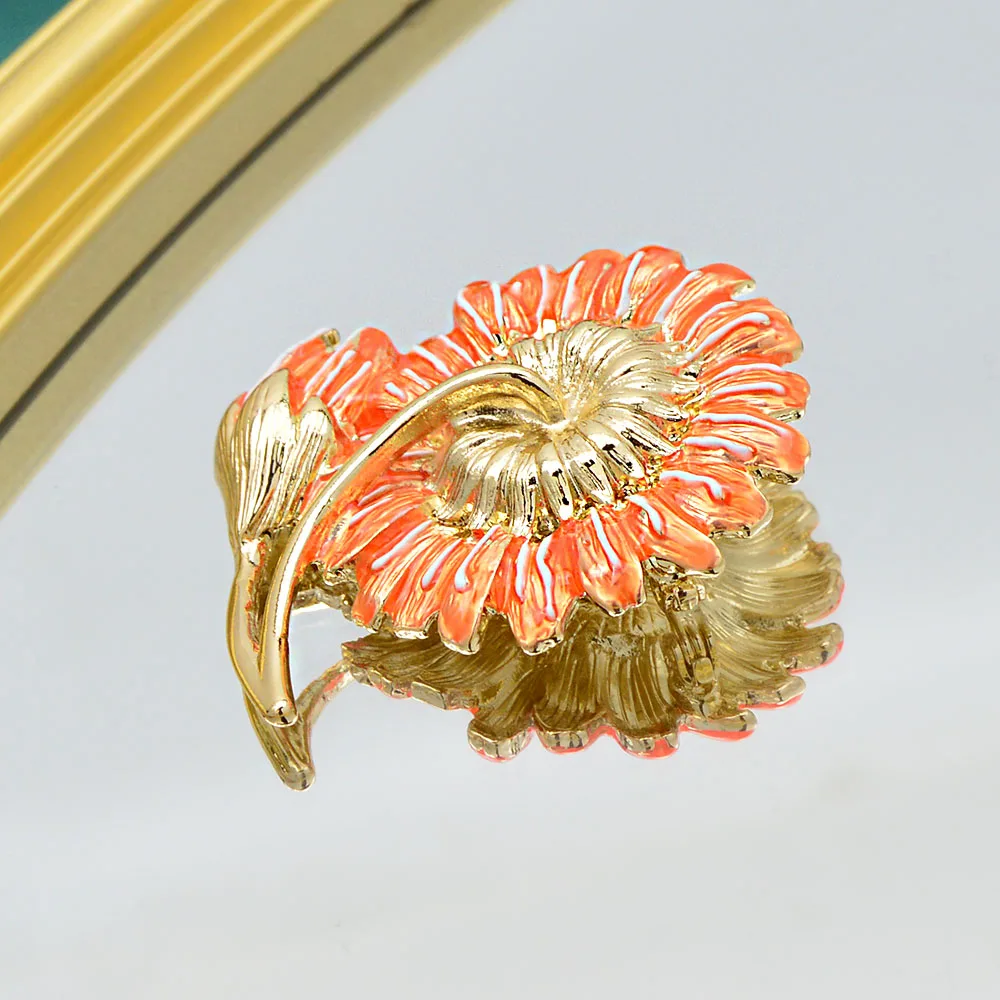 CINDY XIANG Daisy Chrysanthemum Lapel Pins Brooch Broche Summer Sweet Flowers Brooches For Women Girls Wedding Party Jewlery