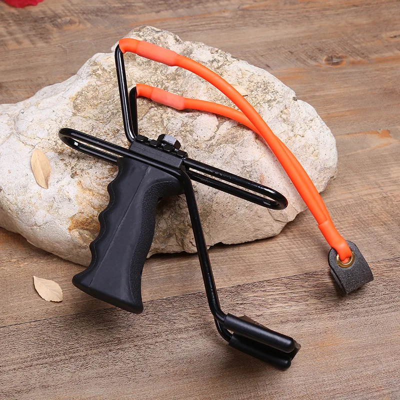 Outdoor Handhold คุณภาพสูงสุ่ม Strong กลางแจ้งการล่าสัตว์ Heavy Slingshot Catapult ยาง Band การล่าสัตว์โลหะข้อมือ