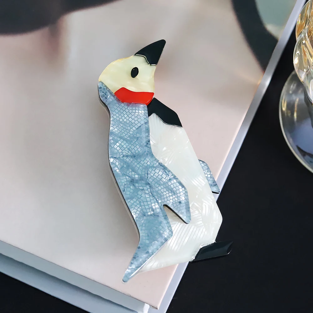 Custom Handmade Arcylic Penguin Animal Brooch Sweater Collar Needle Safety Brooch Pins Clothing Accessories Brooches for Women