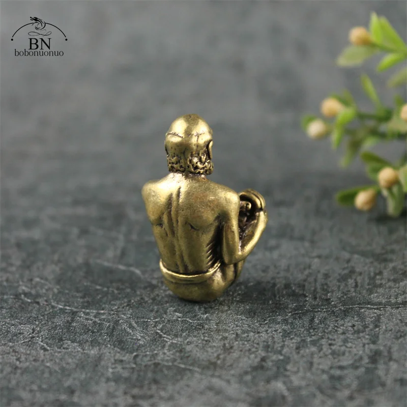 Vintage Kupfer sitzen Dharma Buddha Statue aus massivem Messing Bodhi Figuren Miniaturen Desktop Ornament Zubehör Wohn accessoires