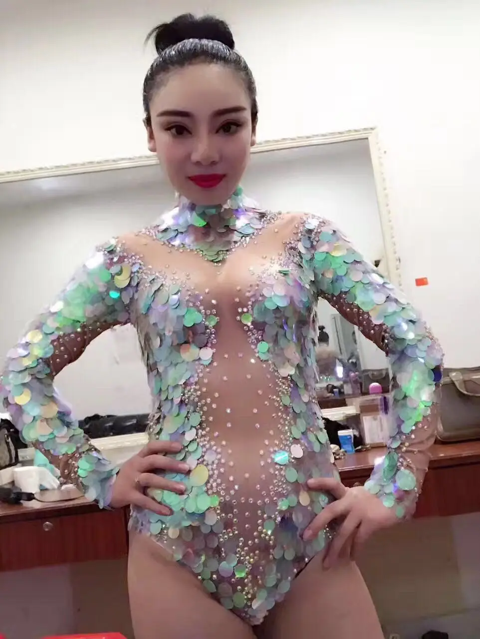 Sexy Bright Crystals Fish Scale Sequins Stones Bodysuit New Female Jumpsuit For Singer Dancer Nightclub Bar Stage Party Costume