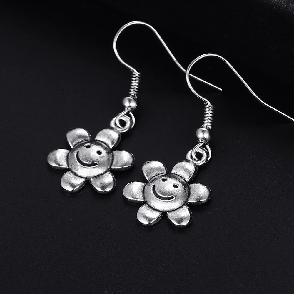 Trendy Vintage Smile Flower Shape Dangle  Antique Silver Plated Earrings for Women Girl Retro Drop Earrings Cute Earring Jewelry