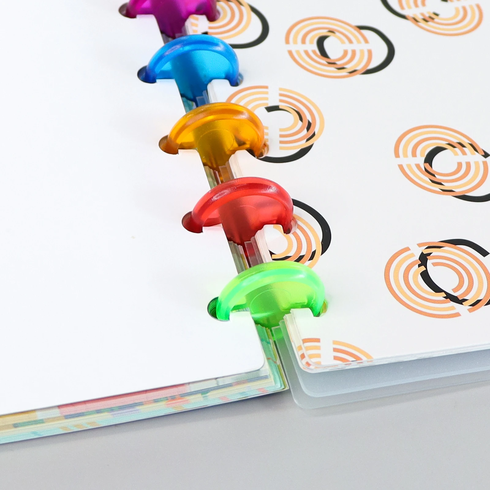 MultiBey Cute Colorful PP Mushroom Hole 8-Hole Divider, Good-Looking And Practical Binder Dividers