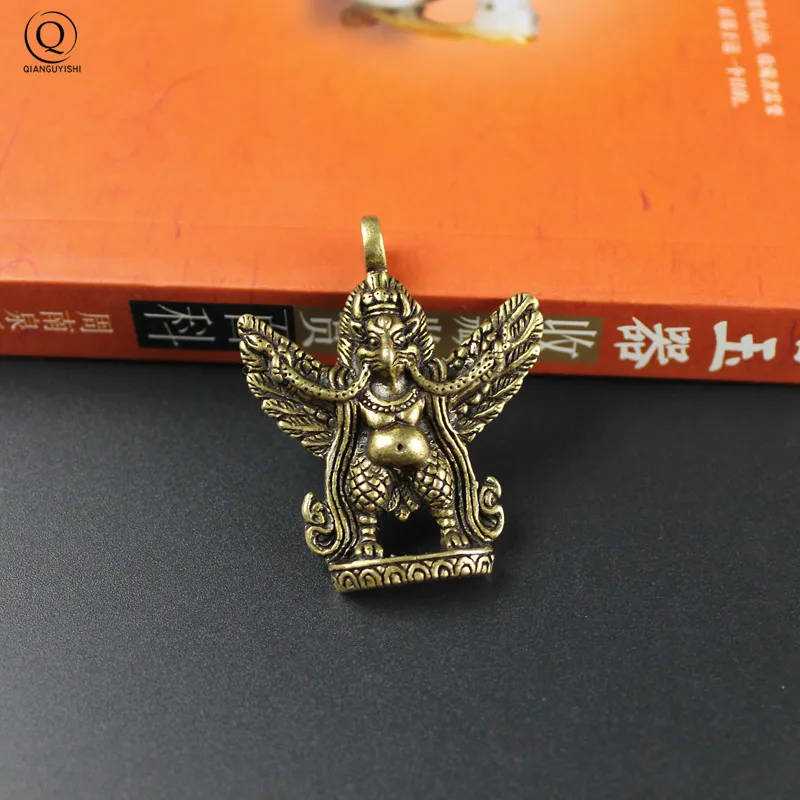 Antique Brass God of Eagle Cross Vajry Pestle Key Chain Pendant Lucky Feng Shui Charms Copper God of Elephant Pestles Keyrings