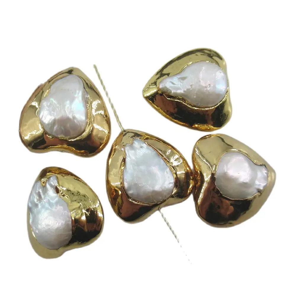 

APDGG Wholesale 5 PCS Freshwater Cultured White Coin Pearl Heart-shaped Pendant Metal Bezel Connector