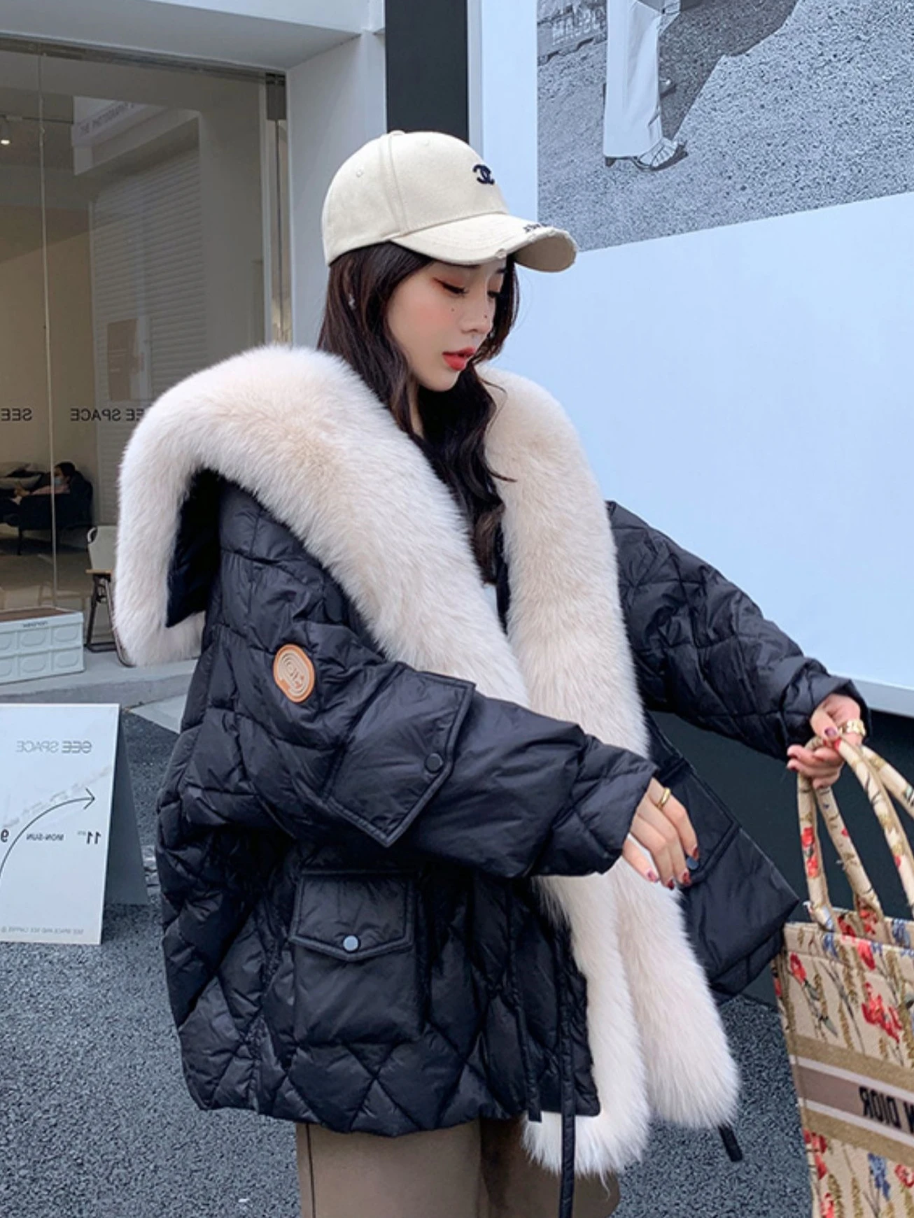 

Big Fur Collar Parkas Winter Jacket Women 2024 New Thicken Hooded Coat Trendy Fashion Casual Loose Warm Coats